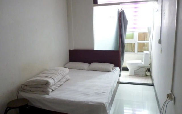 Qufu Shiyuan Express Hotel
