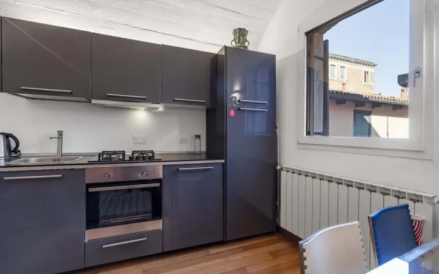 Venice Guggenheim Apartment by Wonderful Italy