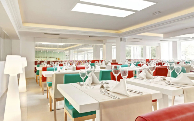 Grupotel Ibiza Beach Resort - Adults Only