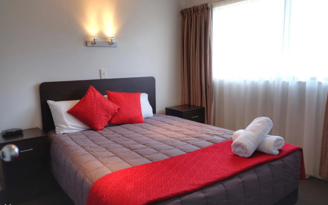 Marksman Motor Inn – Guest Rooms – Wellington