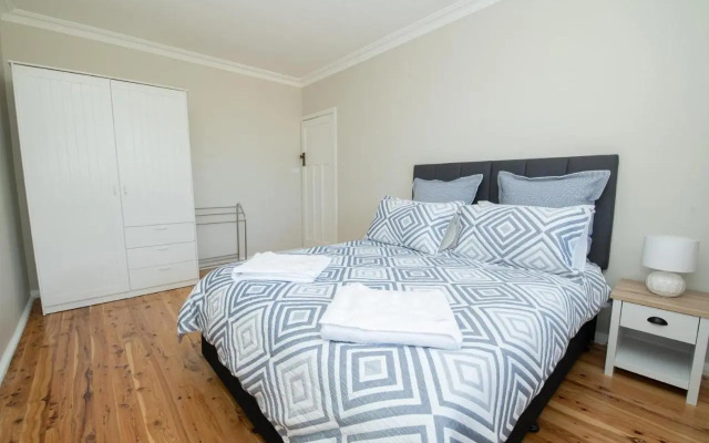Sweet Caroline Sunny & Spacious Sleeps 6