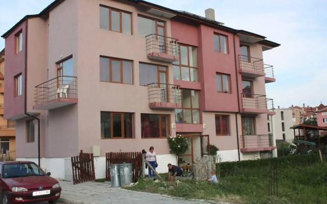 Family Hotel Bordo House