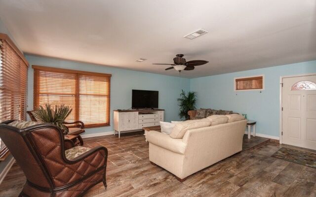 Sandy's Beach House by ZIA VR