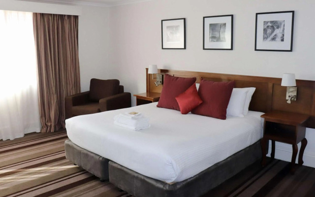 Mercure Canberra