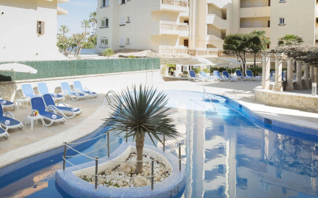 Sol y Mar Apartments