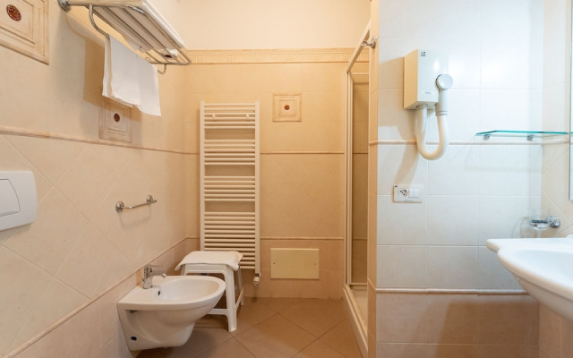 Anchise Mare Holiday Apartments