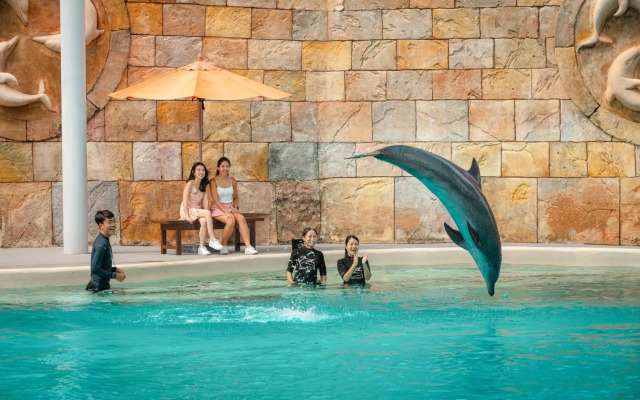 Resorts World Sentosa - Equarius Hotel