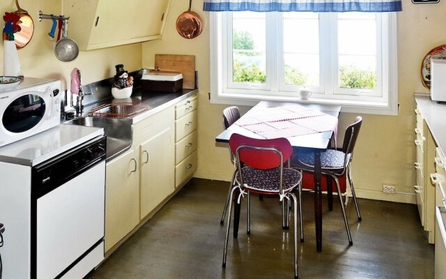 6 Person Holiday Home in Fevåg