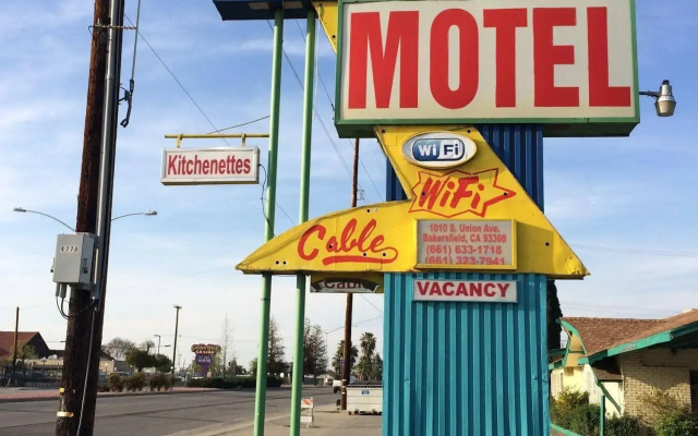 Country Inn Motel