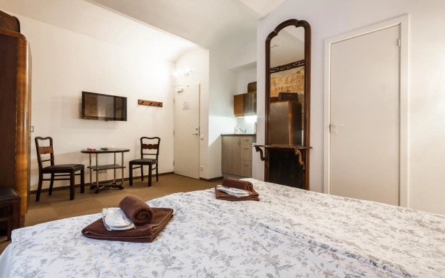 Janne Hotel