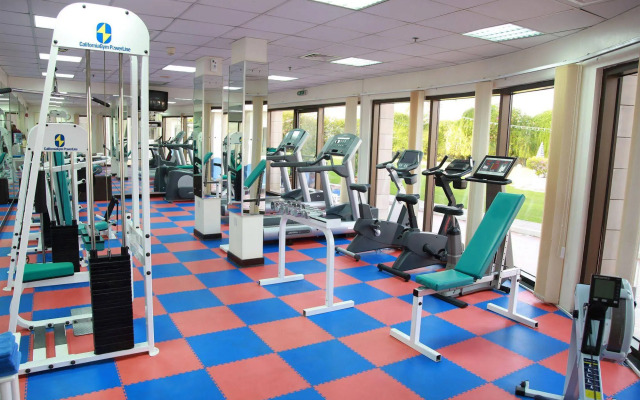 Al Qurum Resort