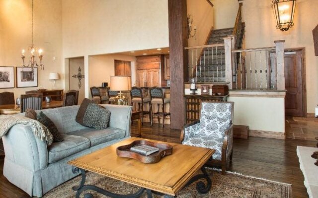 Grand Lodge at Empire Pass