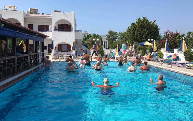 Chrysanthi Studios & Apartments