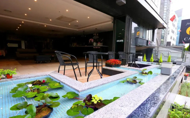 Suntree Hotel