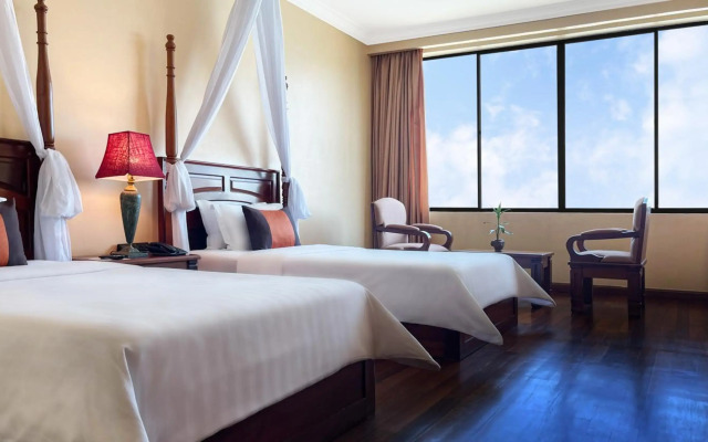 Pacific Premier Resort & Spa