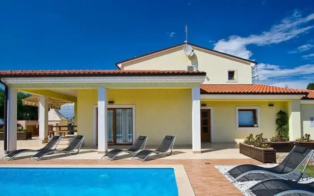 Villa MAGGIE