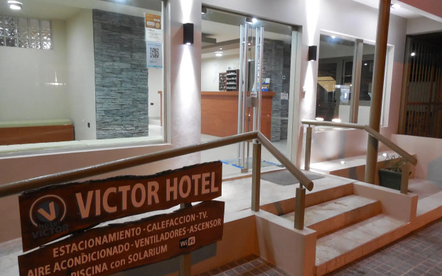 Victor Hotel