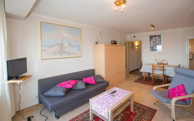 Huize Noordzee Located Directly on the Beach