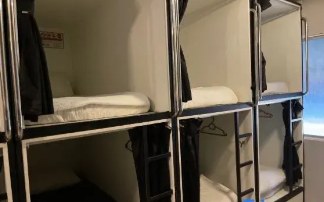 Oyo 91036 J Capsule Hotel @ Jalan Bukit Bintang