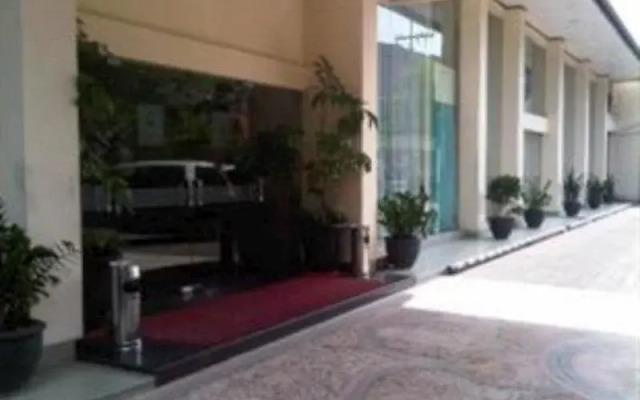 Hotel Royal Regal Surabaya