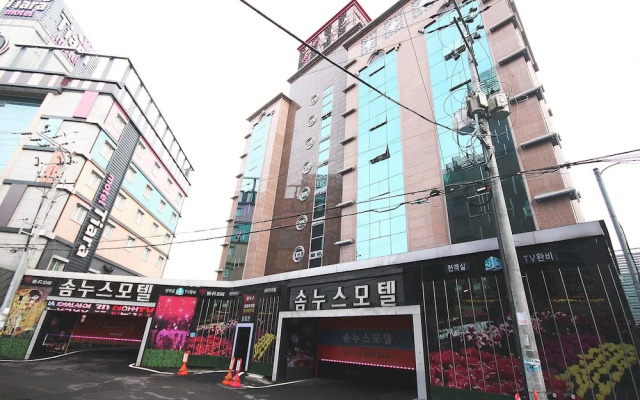 Somnus Hotel