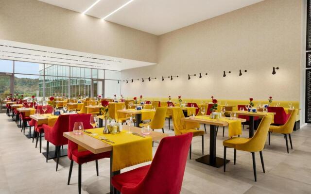 Ramada by Wyndham Targu JIU