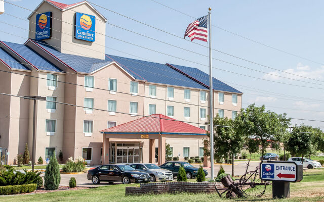 Comfort Inn & Suites