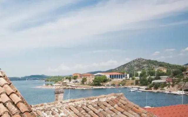 Apartment Stone House