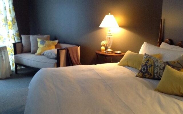 Green River Inn