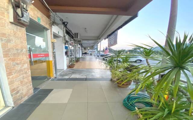 OYO 89715 CK Hotel 2