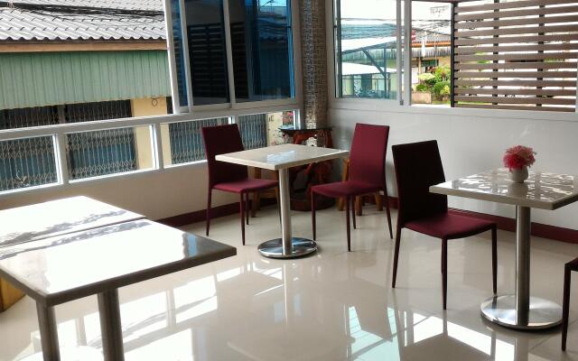 V-House Hotel