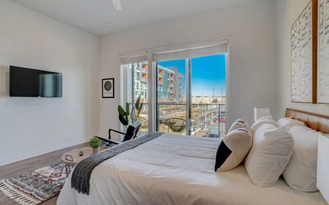 FRONTDESK Lakeview Green Apts Birmingham