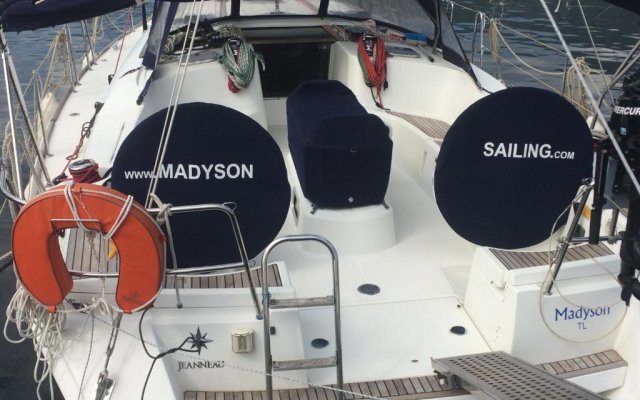 Madyson Sailing