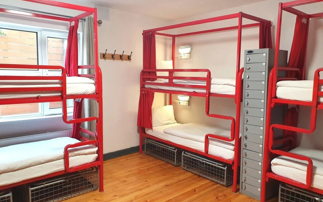 Galway City Hostel & Bar