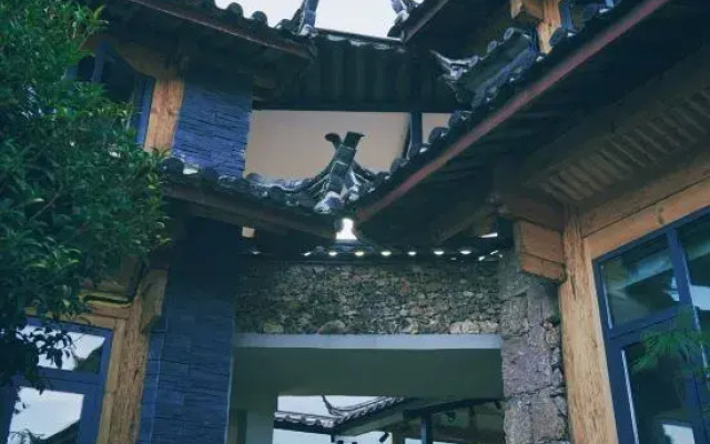 Baisha Qichi Mountain House