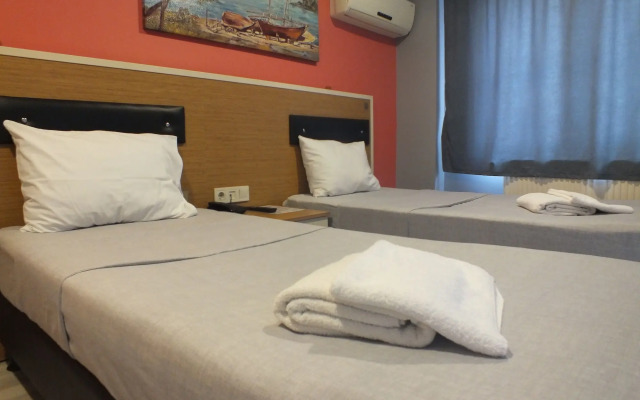 Naila Hotel