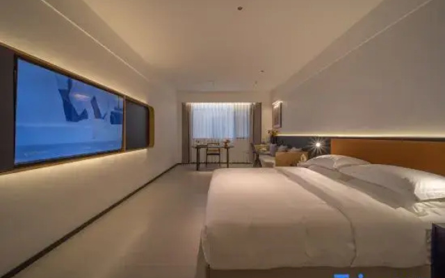 Four Seasons Hotel