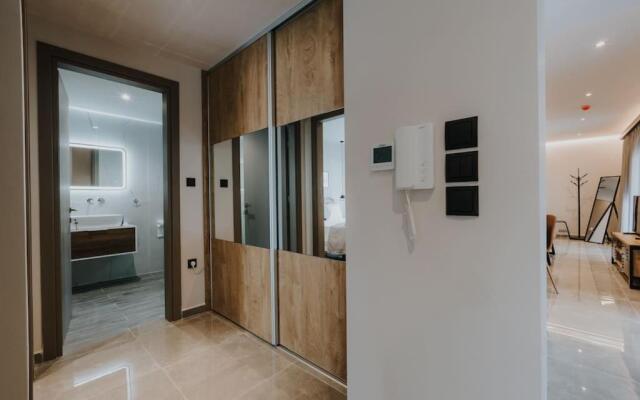 Pearl Apartel D1