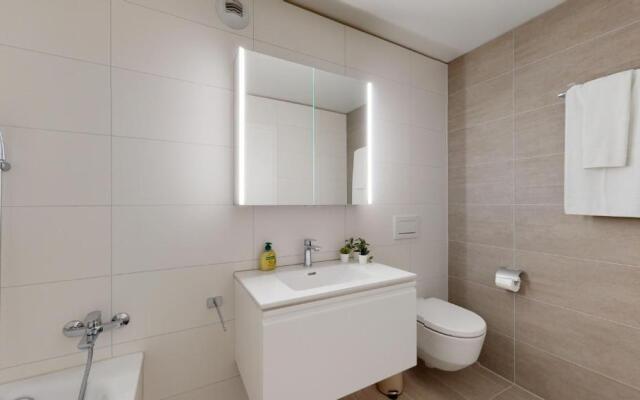 Sublime contemporary apartment in the city centre