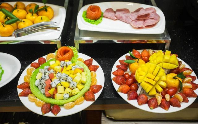Golden Lotus Legend Hotel