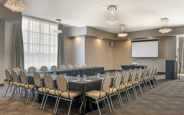 Best Western Plus Woodstock Hotel & Conference Centre