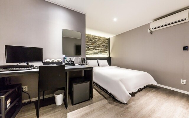 Hill Livingtel Yongsan