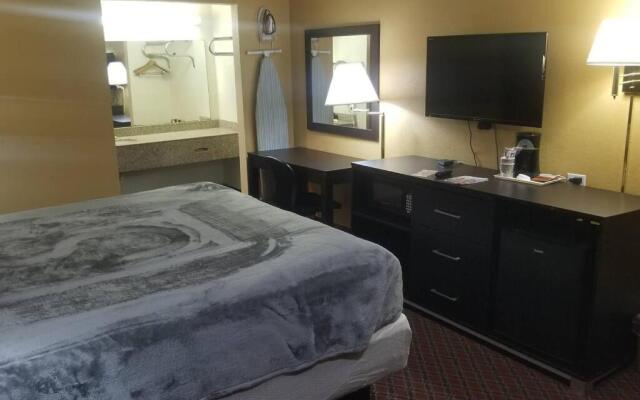 OSU 2 Queens WI-FI Hotel 208 Booking