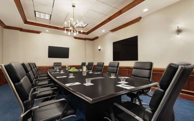 Embassy Suites by Hilton Denver International Airport