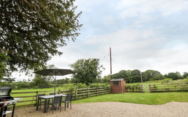 Woodside Barn