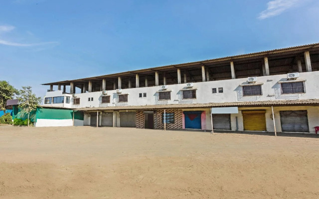 Shubham Lodging And Boarding By  OYO Rooms