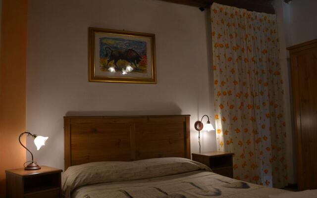 Apartment in Tuscany With Pool