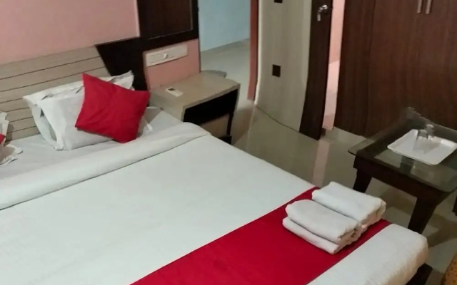 Goroomgo Golden Beach Inn Puri