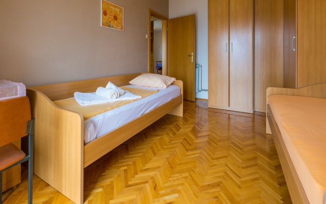 Apartments Milica
