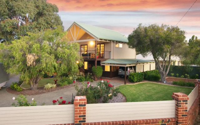 Sea Esta - town & beach on your doorstep